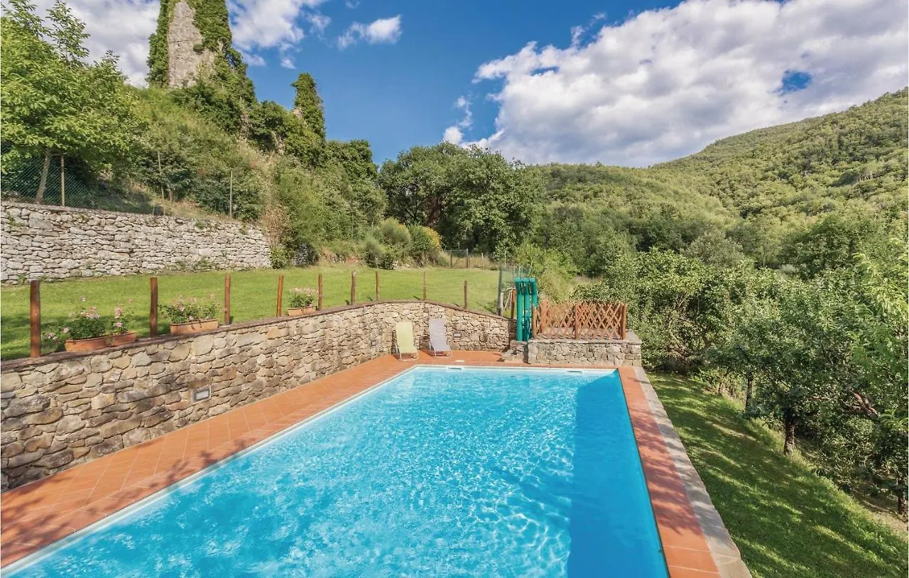 Holiday Home La Casina Tortigliano Italy
